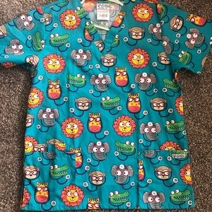 Pediatric scrub top
